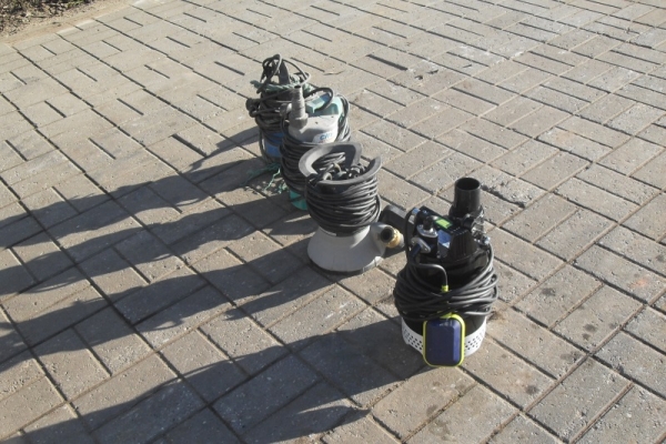 dompelpomp-0084453D133-0157-30E3-5B5C-C03974A606B9.jpg