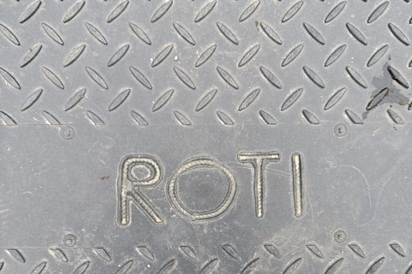 roti-rijplaten-fotos259254BFB6-ADE3-582C-E490-981525BAE88D.jpg