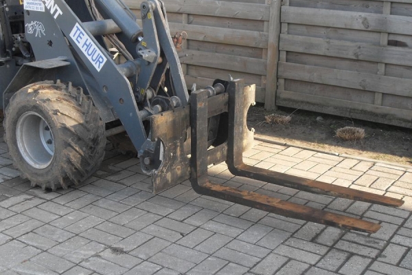 palletvork277F5FE93-25FA-EDB7-BD0A-92E7C286C6F0.jpg